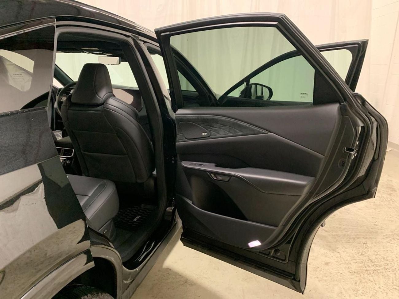 لكزس RX 500h F SPORT 3 PERFORMANCE DIRECT 4