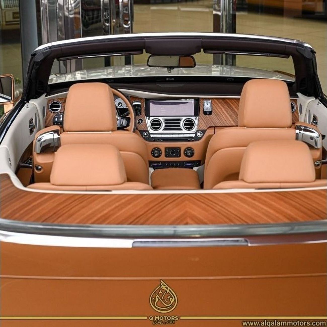 رولز رويس داون Std Std بلاك بادج