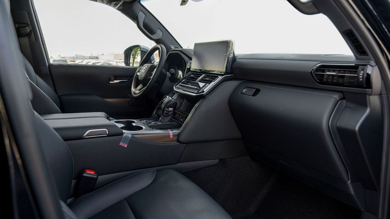 تويوتا لاند كروزر LC300 VX 4.0\(LHD)