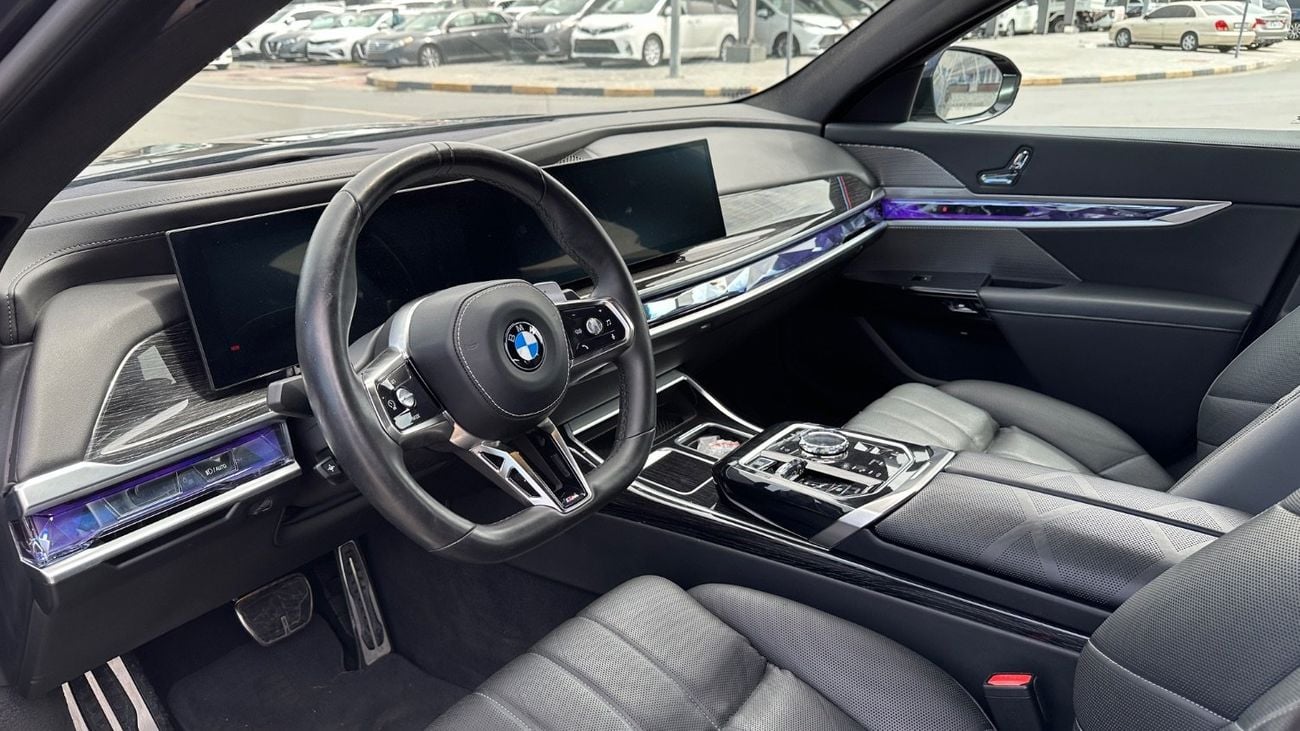 بي أم دبليو 740i 3.0L, V6