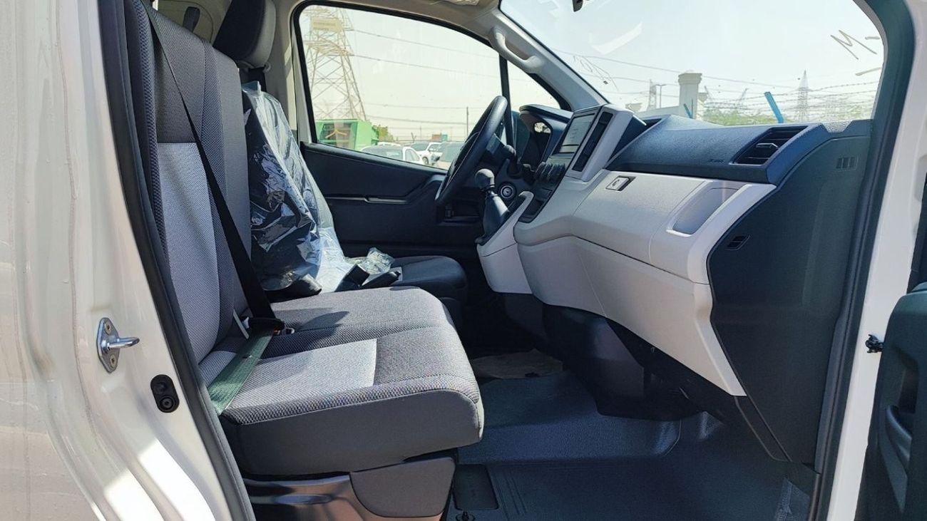 تويوتا هاياس TOYOTA HIACE 2.8L P-VAN DSL A C HI 3 MT