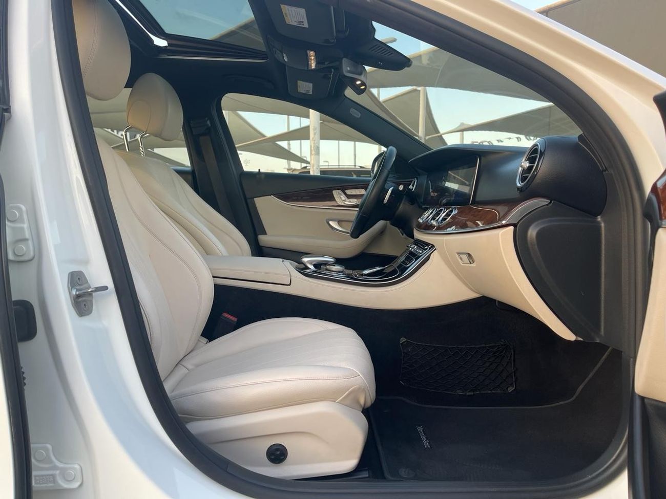 Mercedes-Benz E300 Mercedes  E300 KIT 43 AMG _American_2017_Excellent Condition _Full option