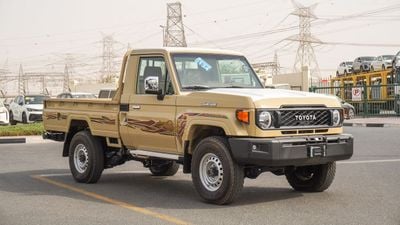 Toyota Land Cruiser Pick Up LC 79 4.0L V6 Single Cabin Auto transmission سلق ونش وفلوك سعودي