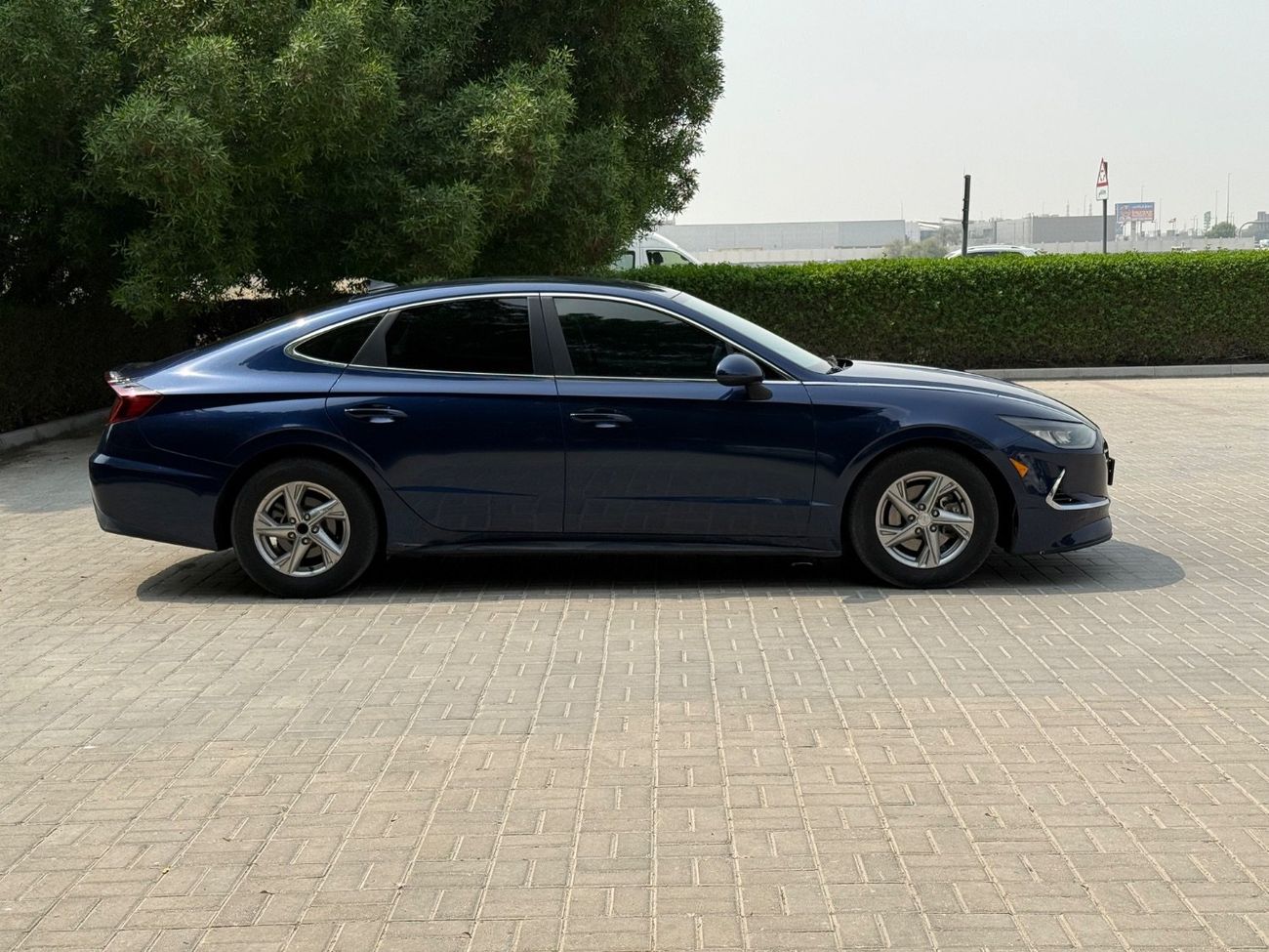 Hyundai Sonata Mid option 2.5L