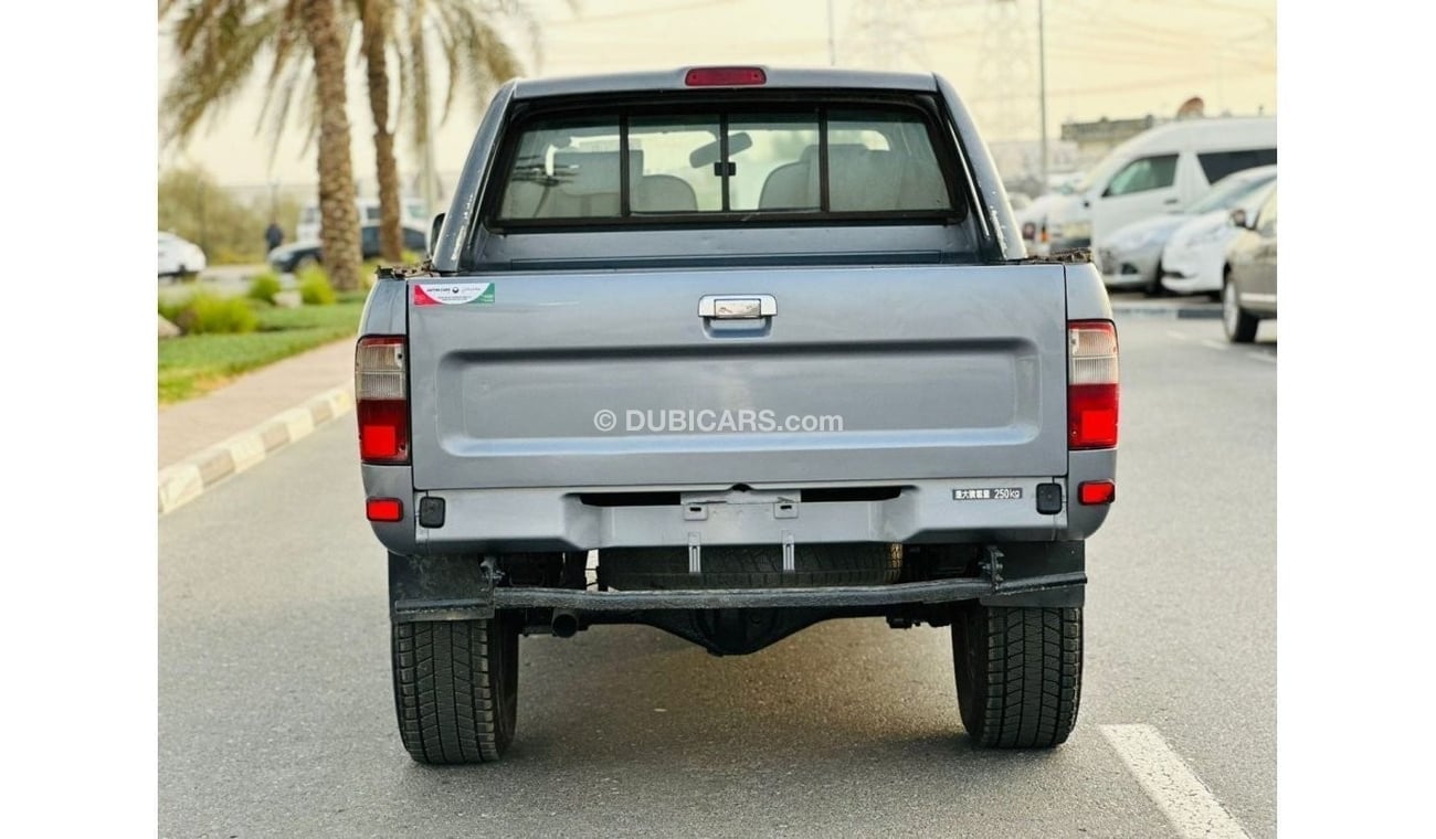 Toyota Hilux 1998 MANUAL | DIESEL 3.0L | DOUBLE CAB | SPORTS BAR | SIDE STEPS & SUN VISORS | GOOD CONDITION