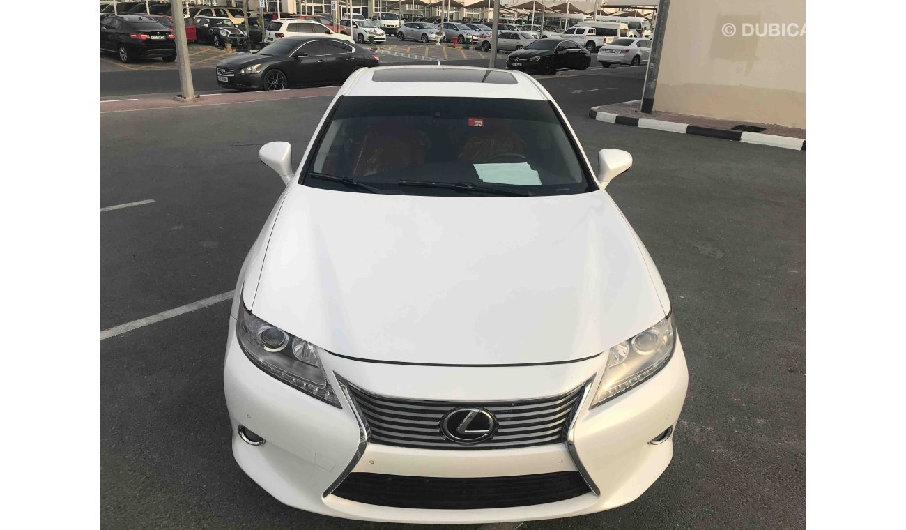 Lexus ES350 very good car us    km 70000