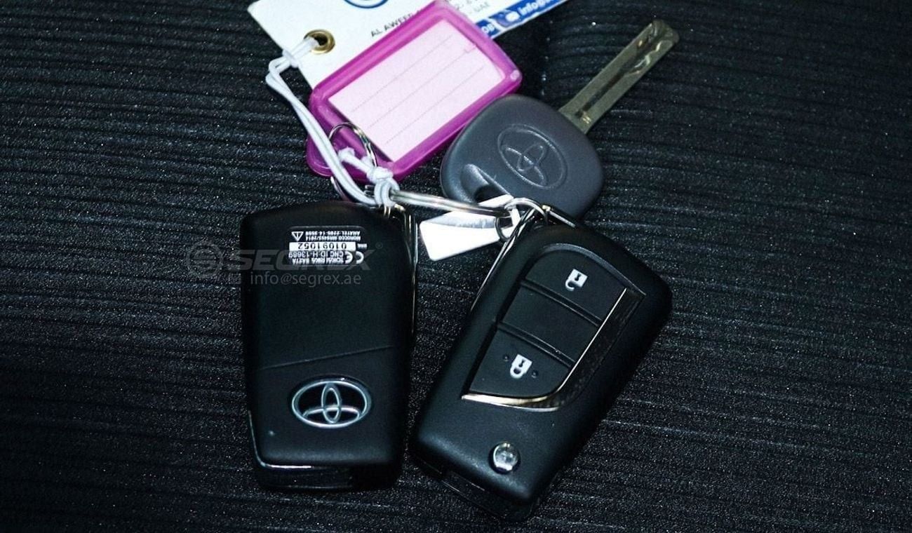 Toyota Hilux 2023, Toyota Hilux DC, 2.4L Diesel 4WD 6M/T