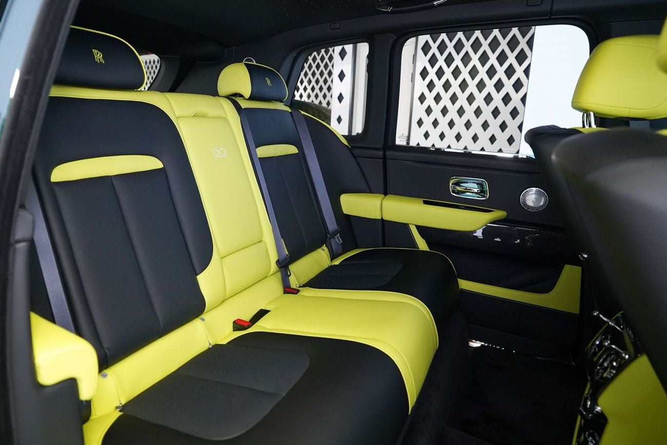 رولز رويس كولينان BLACK BADGE