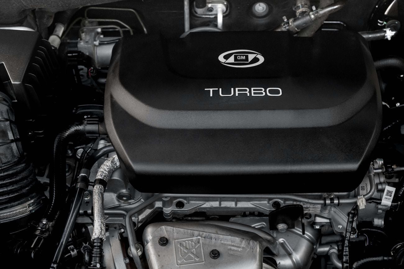 Chevrolet Captiva Captiva Premier | 1,371 P.M | 0% Downpayment | Captiva Premier | 7 Seats | Warranty