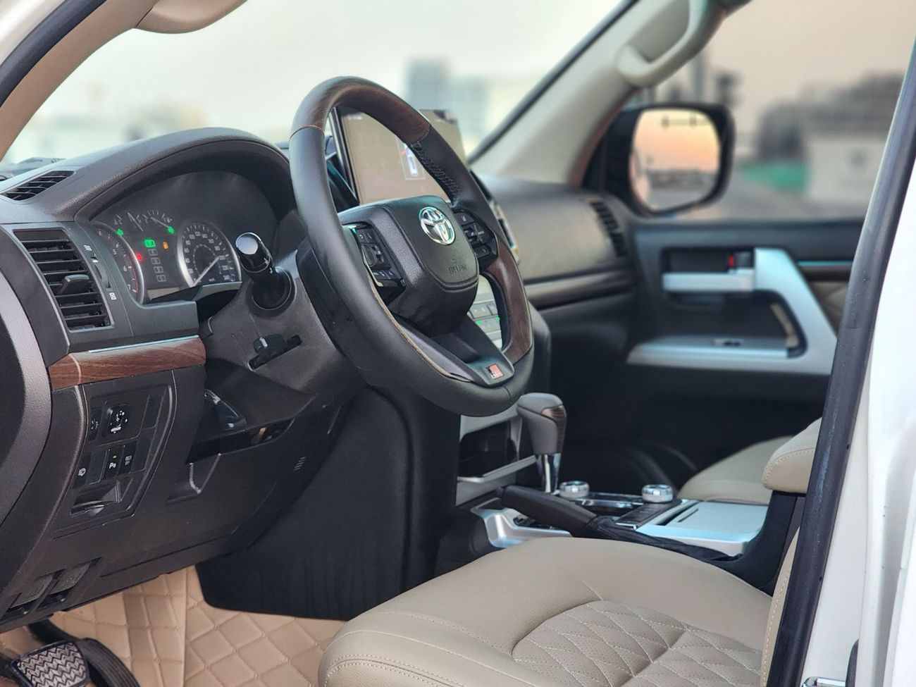 تويوتا لاند كروزر GX.R V6 upgrade 2023