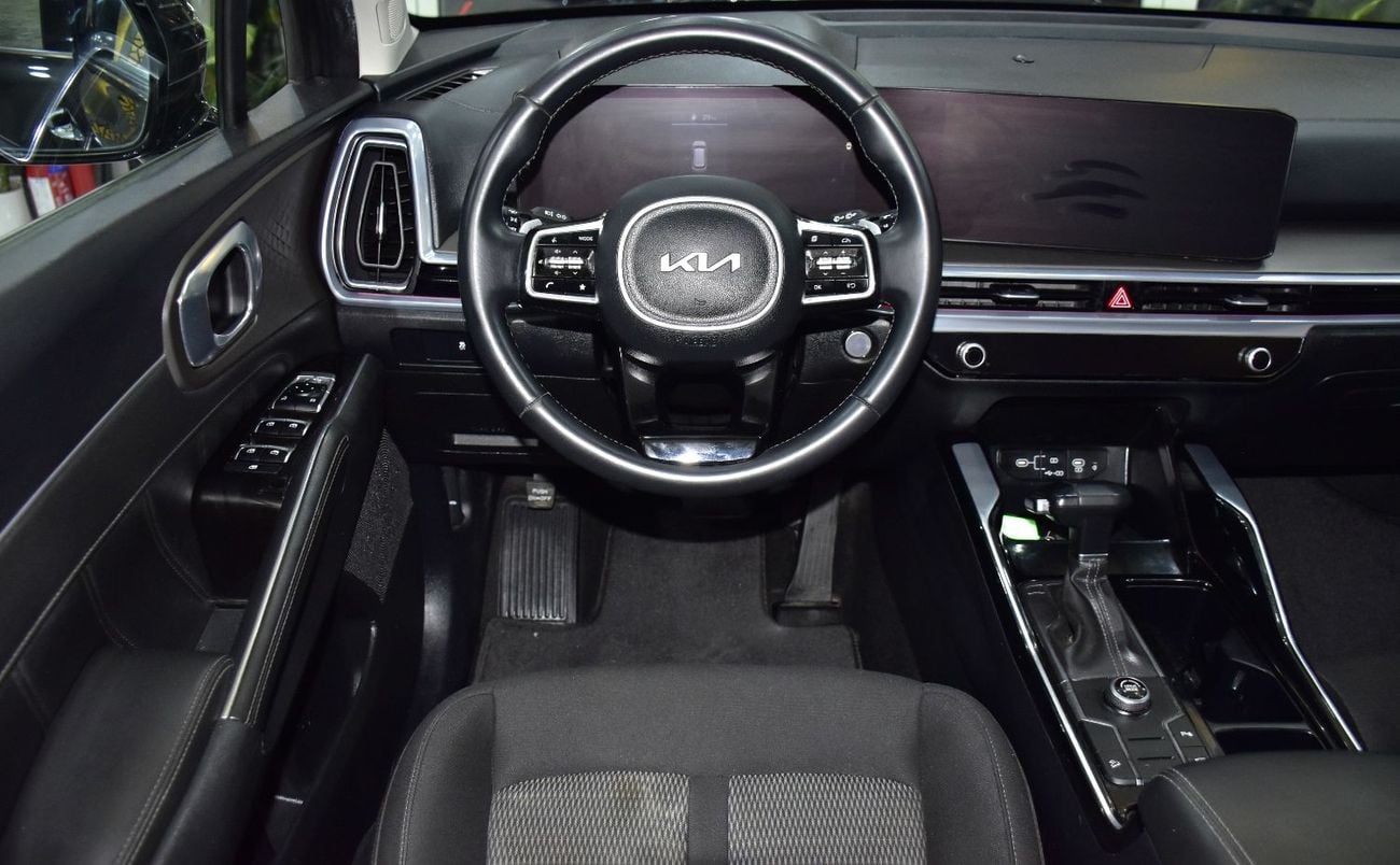 Kia Sorento LX EXCELLENT DEAL for our KIA Sorento ( 2024 Model ) in Grey Color GCC Specs