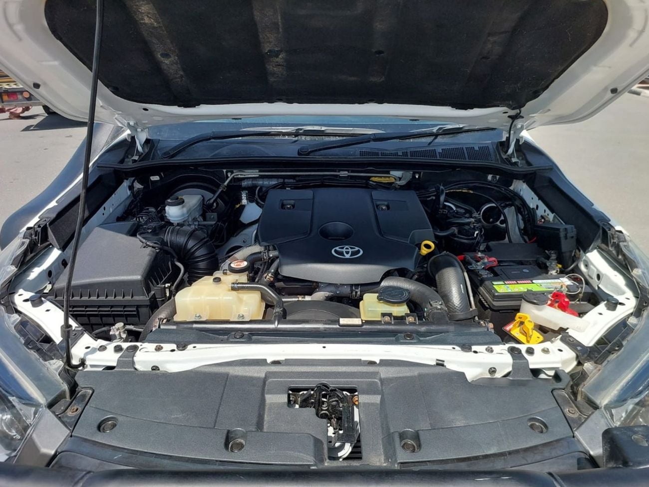 تويوتا هيلوكس TOYOTA HILUX PICKUP RHD 2018 MODEL 2.8 L DIESEL AUTOMATIC(PM16990)