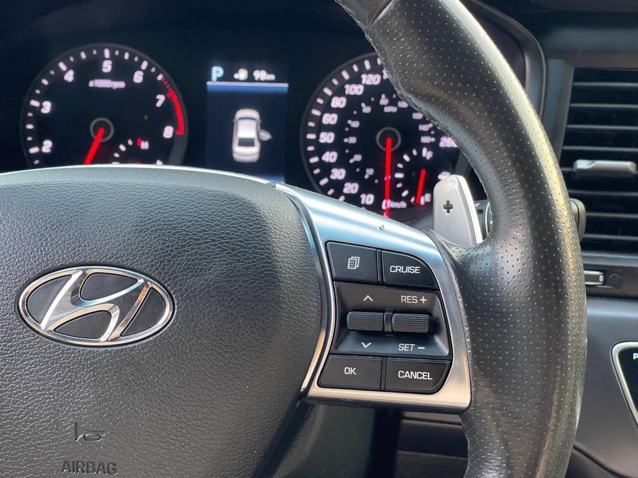 Hyundai Sonata GLS TOP 2.4L SPORT / 2.4L V4 / FULL OPTION / SUNROOF / SCREEN / KEYLEES ENTRY AND START / SUPER CLEA