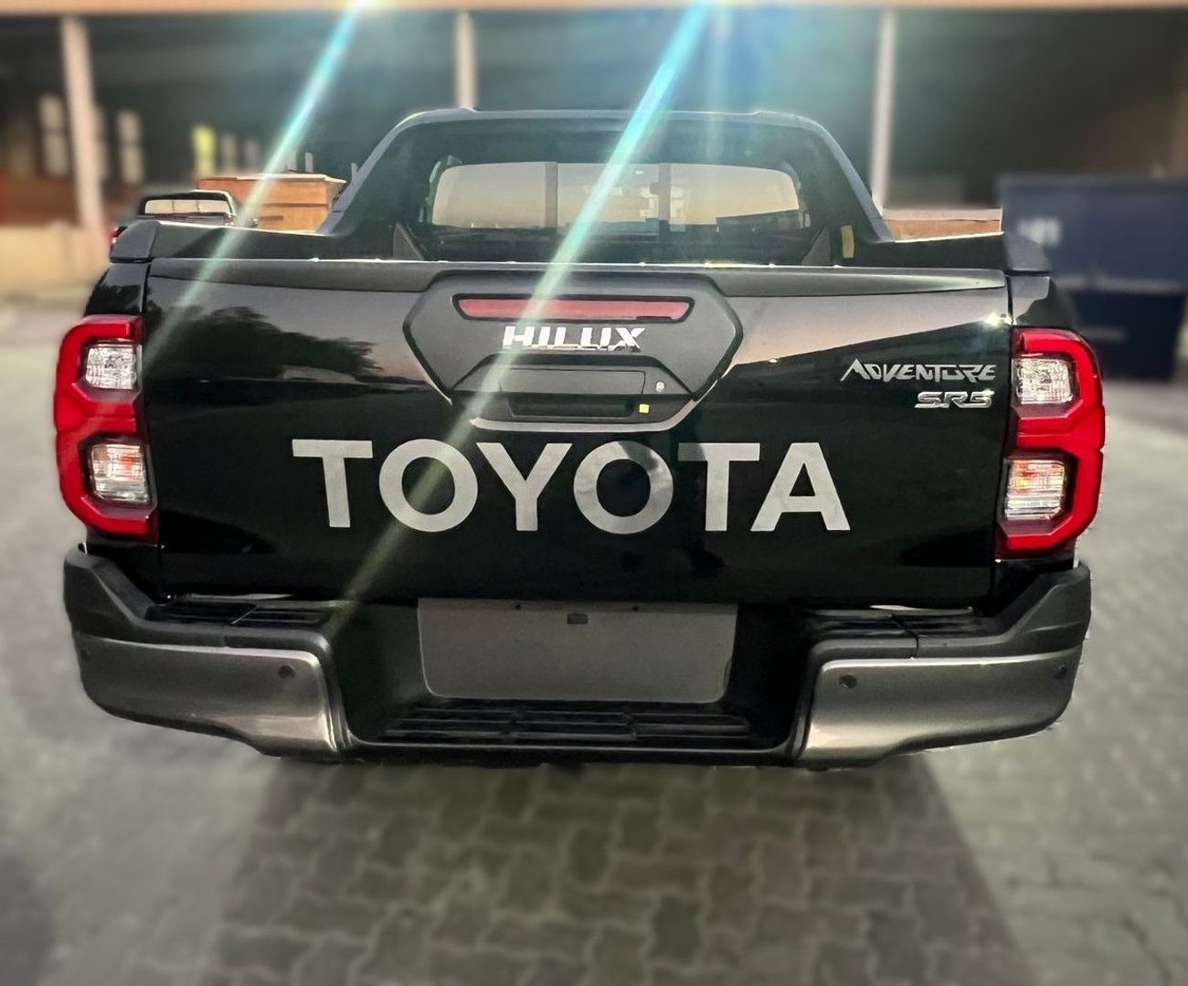 Toyota Hilux NEW TOYOTA HILUX 4.0 ADVENTURE A/T 2025