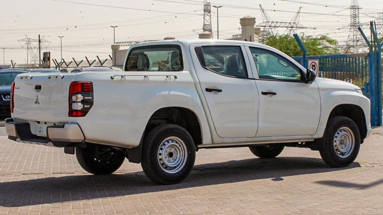 ميتسوبيشي L200 Mitsubishi/L200 D DC 4WD/L2G37 2.5L GL 6 SEATS DID MT ( export only )