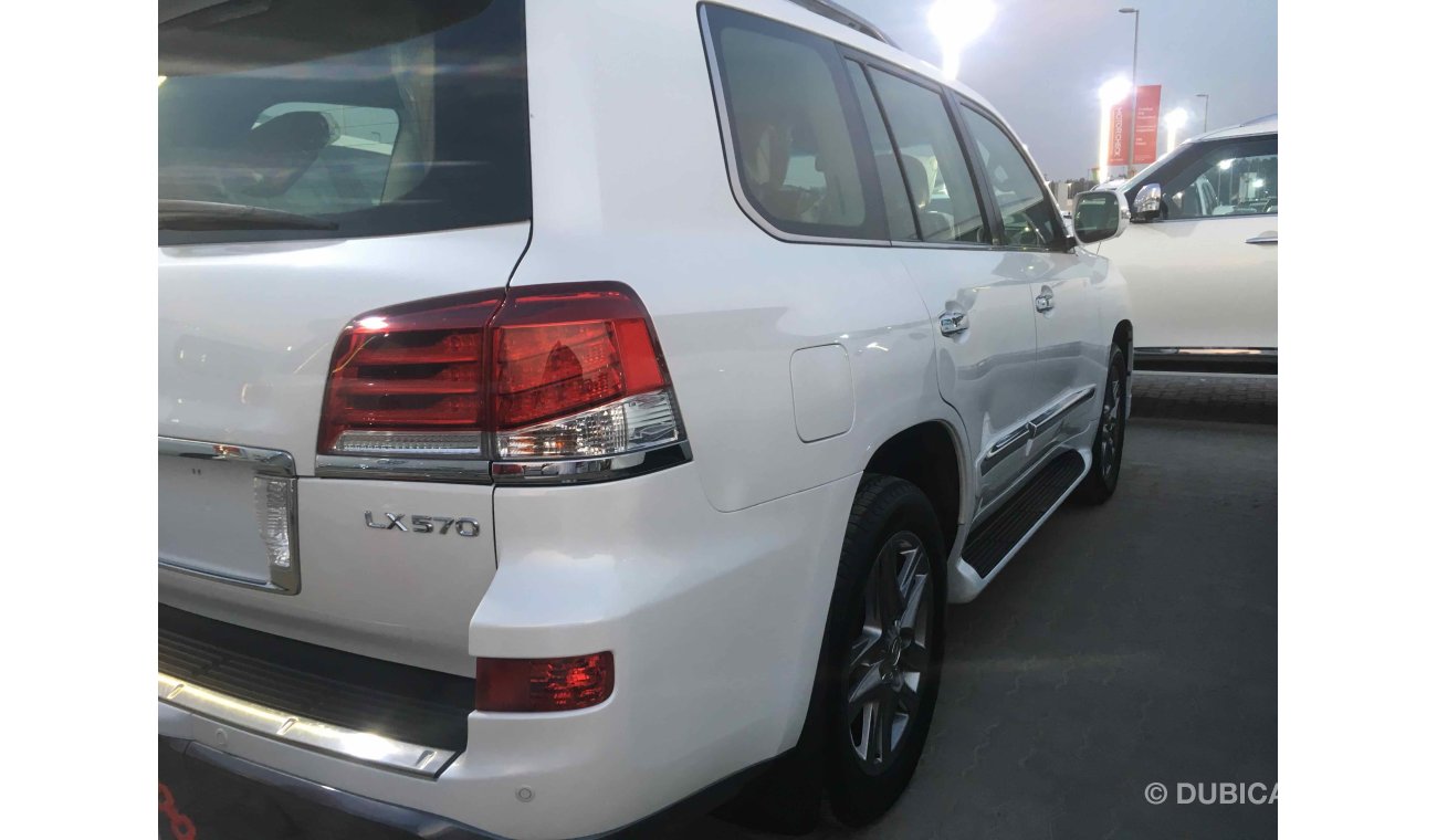 Lexus LX570