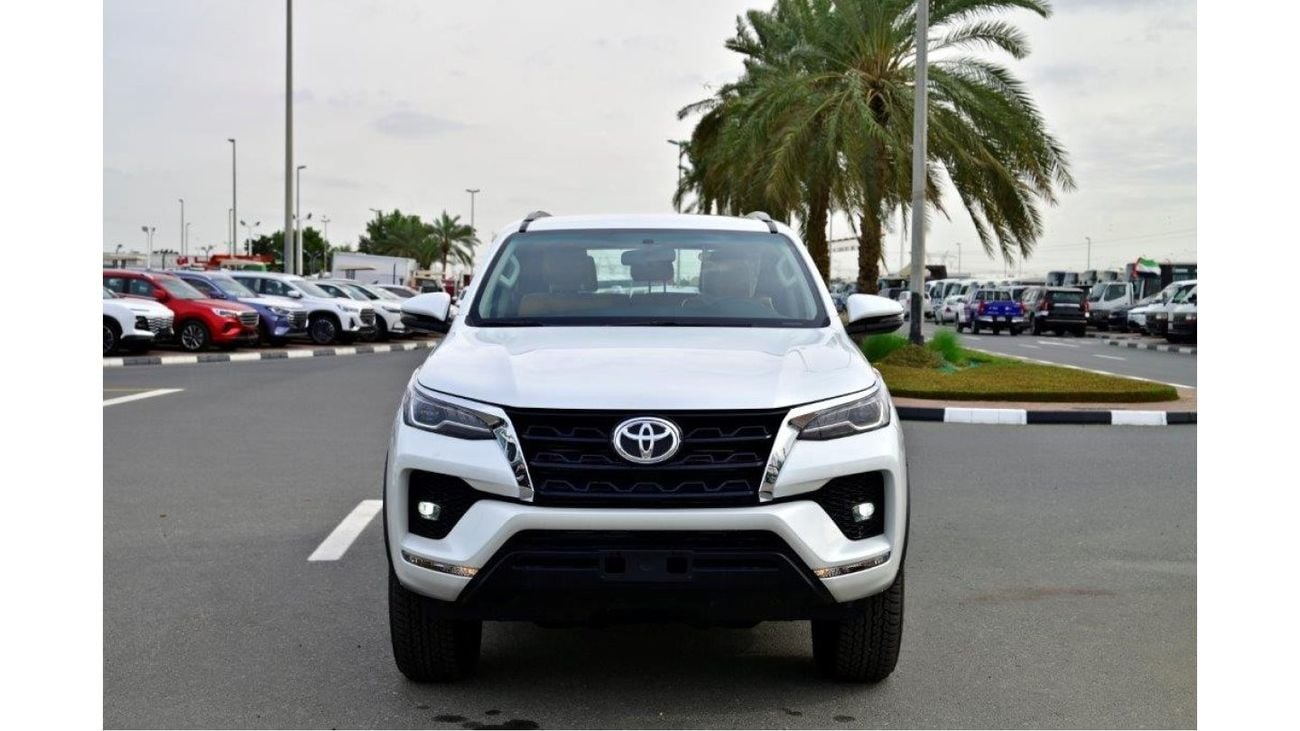 تويوتا فورتونر 2.4L Diesel 4WD 7 Seat Automatic