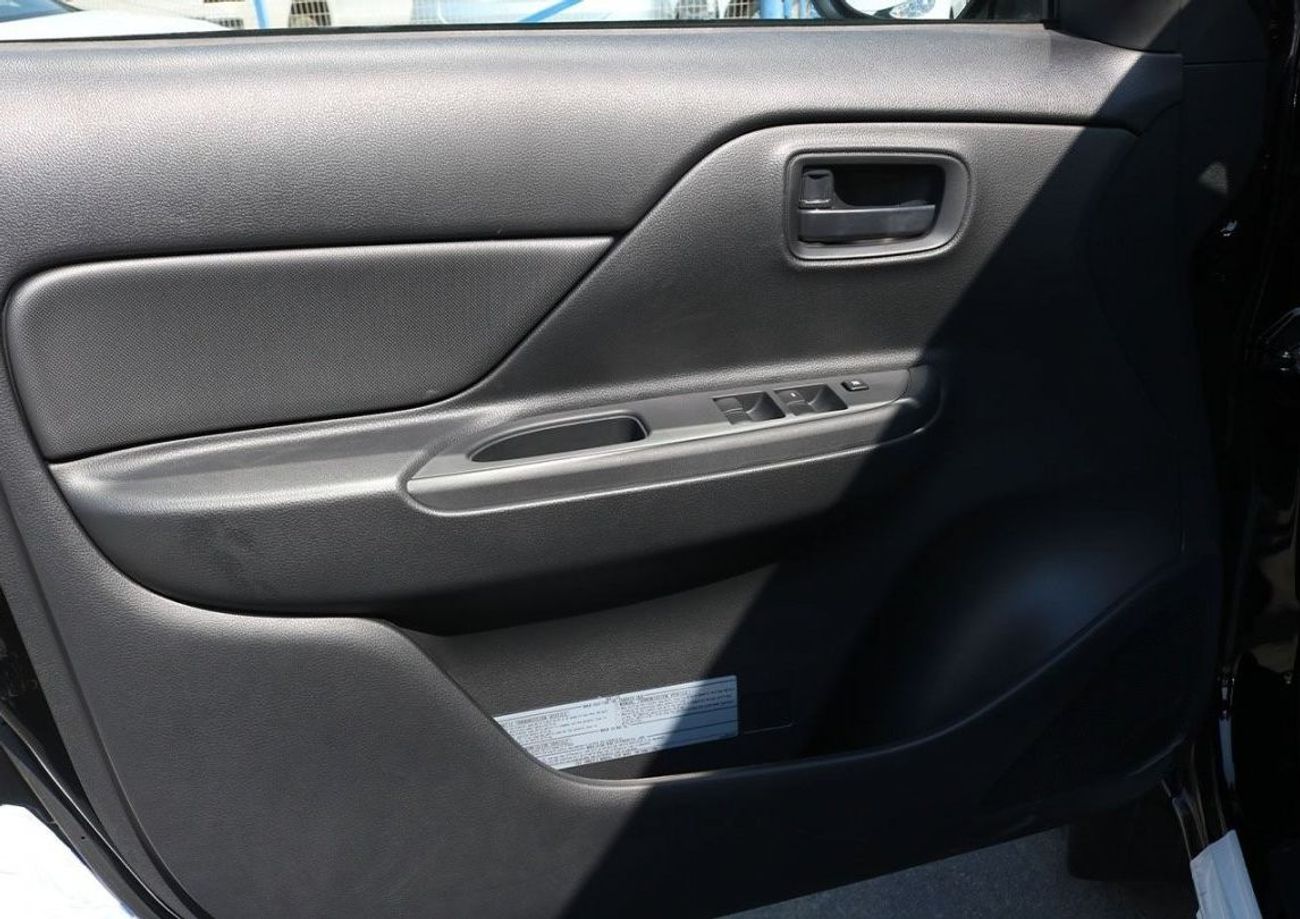 Mitsubishi L200 4x4 | Diesel Engine 2.5L | Double Cab | Power Locks and Windows | Export Only