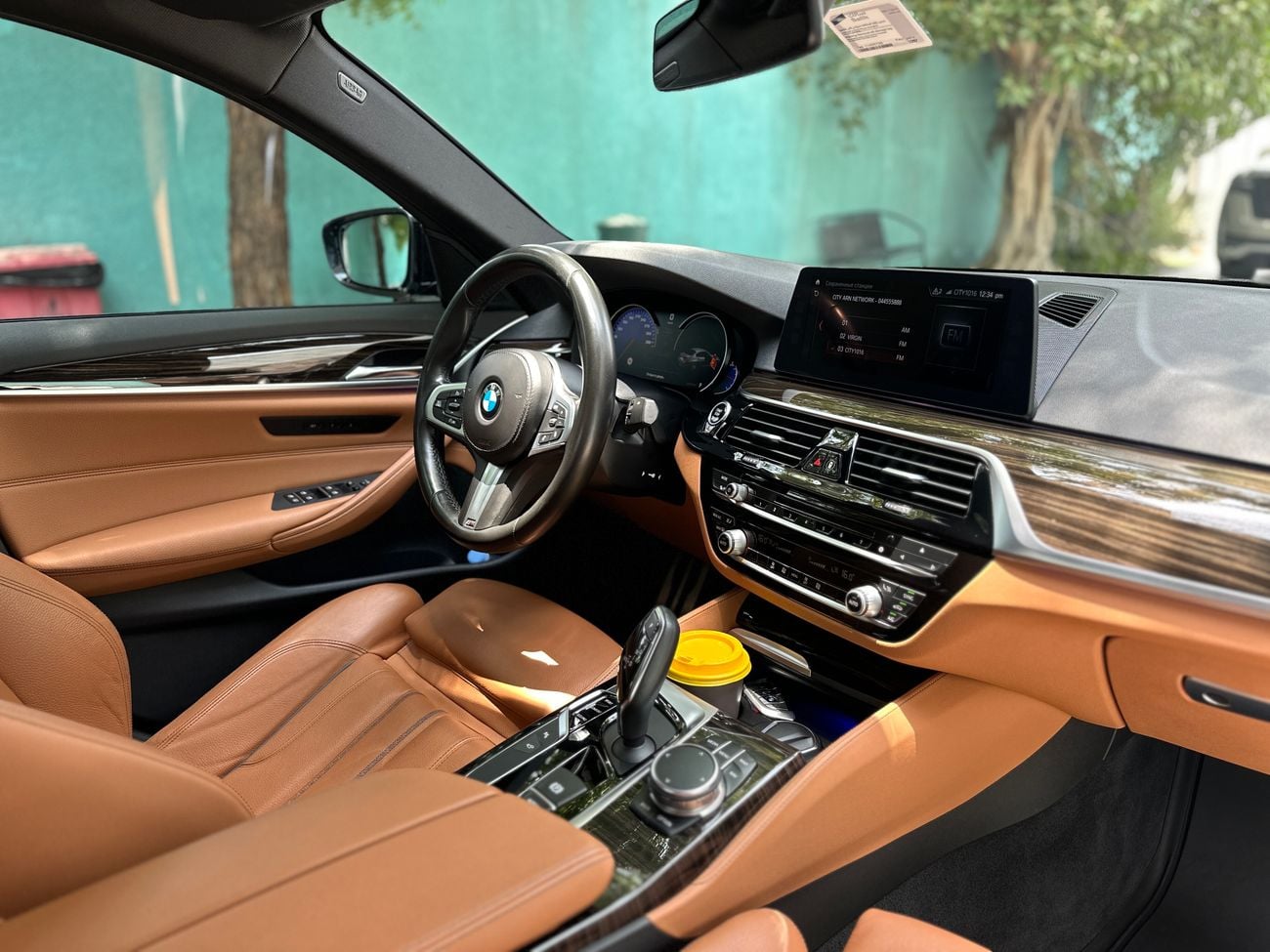 بي أم دبليو 520i