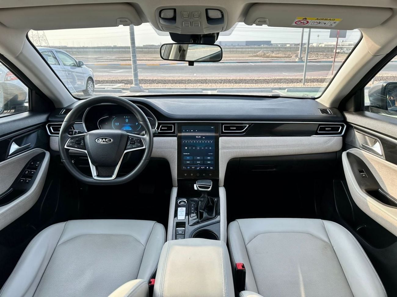 JAC J7 570-Monthly l GCC l Cruise, Sunroof, Leather Seats l Accident Free