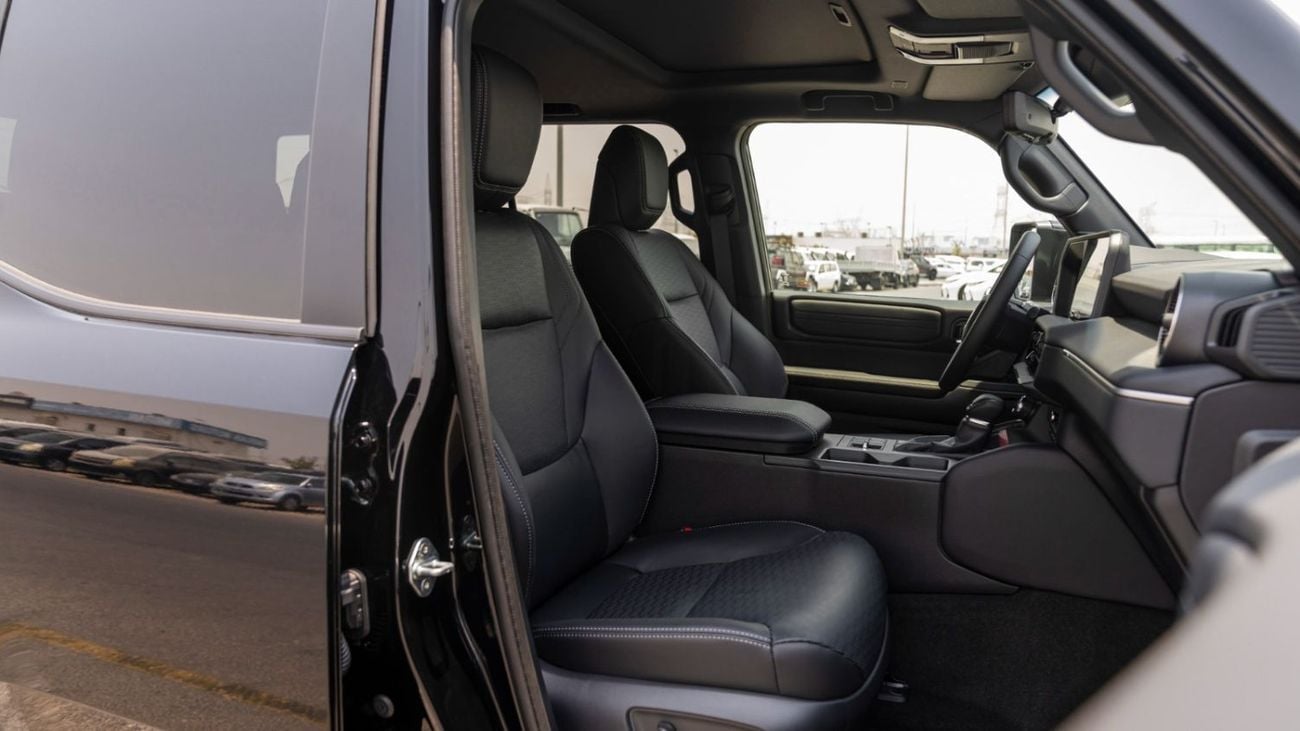 تويوتا برادو Toyota Prado Premium 2.4L petrol MY 2025