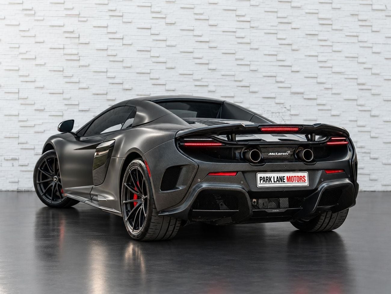 McLaren 675LT COUPE