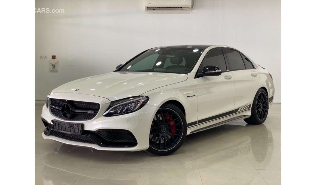 مرسيدس بنز C 63 AMG Carbon Fiber 2015 GCC