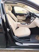 مرسيدس بنز C 300 قمة الأناقة! مرسيدس بنز C 300 موديل 2017 | حالة نظيفة جداً | 170,000 كم – رفاهية بسعر لا يُنافس!