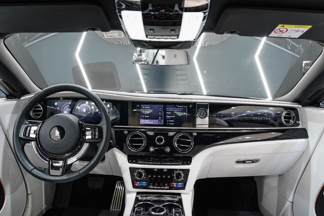 رولز رويس سبيكتر Coupe Bespoke Audio, Starlight Doors, Illuminated Fascia, Dealer Warr + Serv!!