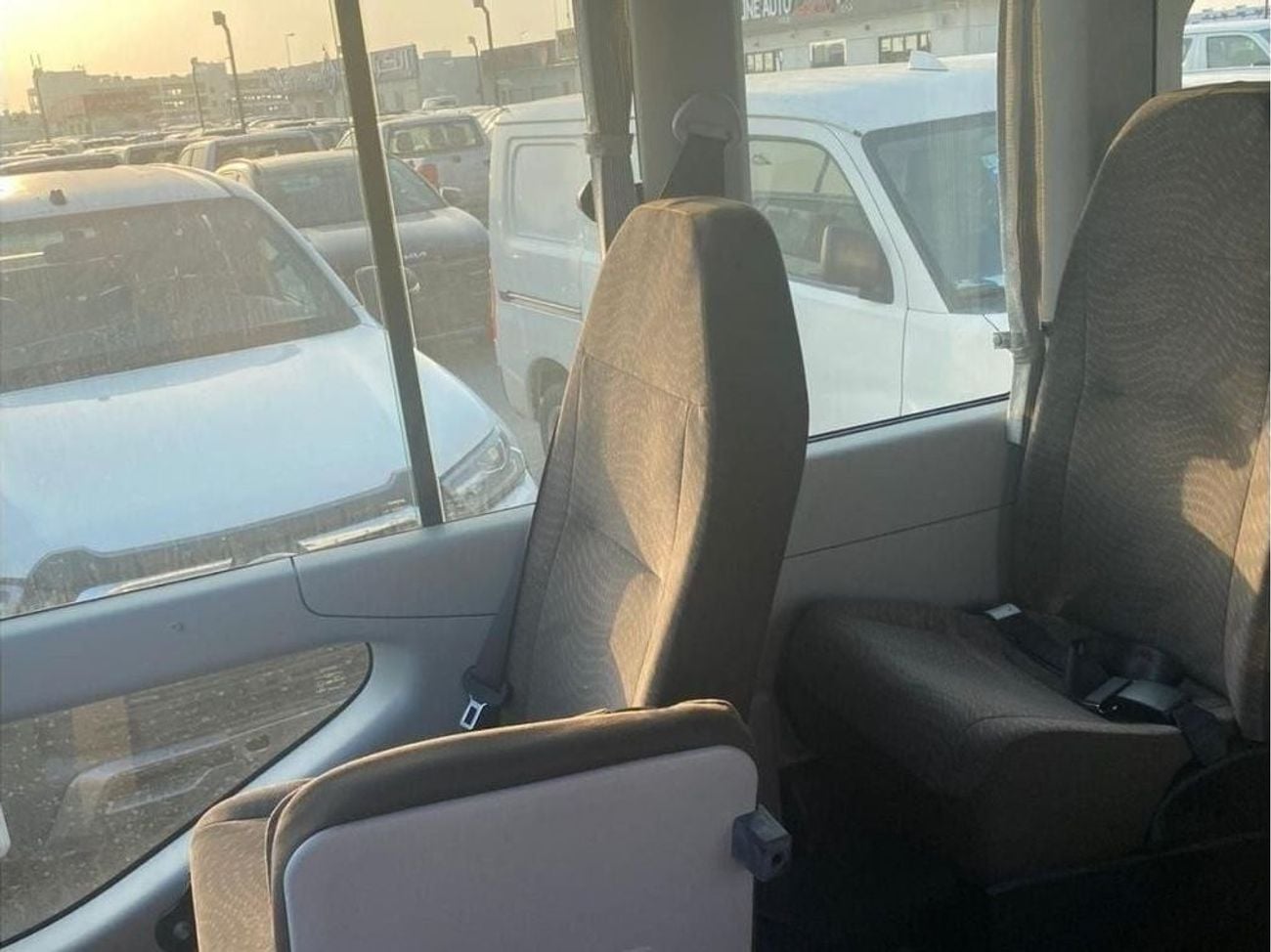 تويوتا كوستر Toyota Coaster 4.2L Diesel 1HZ 30 Seater 2026YM
