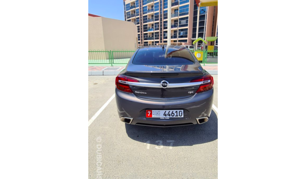 Opel Insignia 2.8L V6 Turbo OPC