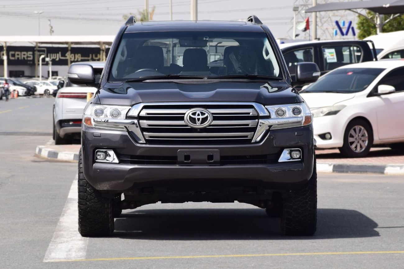Toyota Land Cruiser VXR VX FULL OPTION DIESEL 4.5L RHD (Export Only)