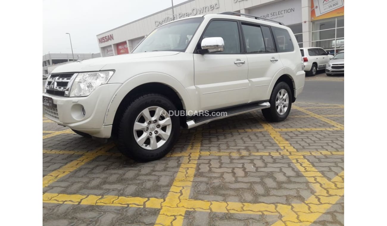 ميتسوبيشي باجيرو باجيور  ٢٠١٢ رقم١ خليجي  ممتازه جدان