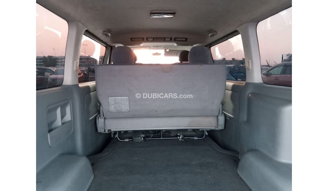 Toyota Hiace TOYOTA HIACE VAN RIGHT HAND DRIVE (PM 893)