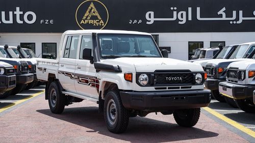 Toyota Land Cruiser Pickup 70 LC79 DC 4.0L PTR 25 YM BASIC MT
