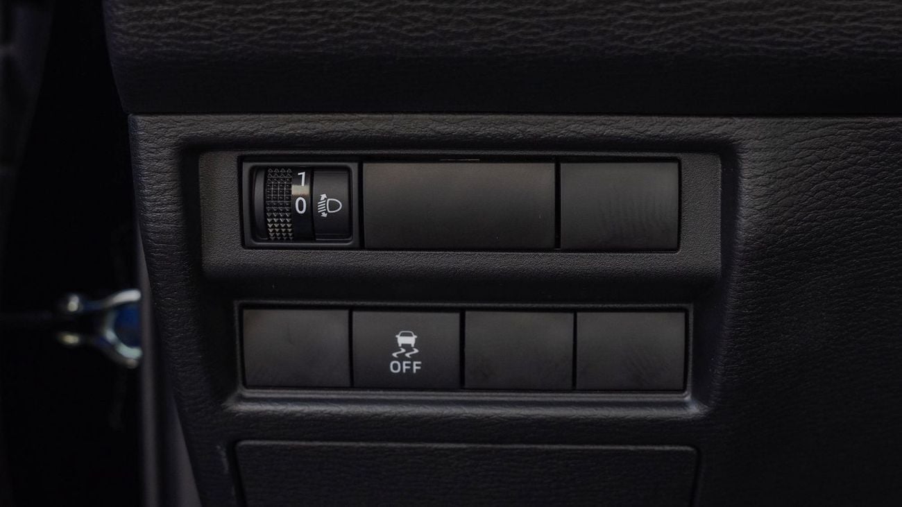 ميتسوبيشي L200 2026 Mitsubishi L200 GL 2.4L MT Petrol (Black)