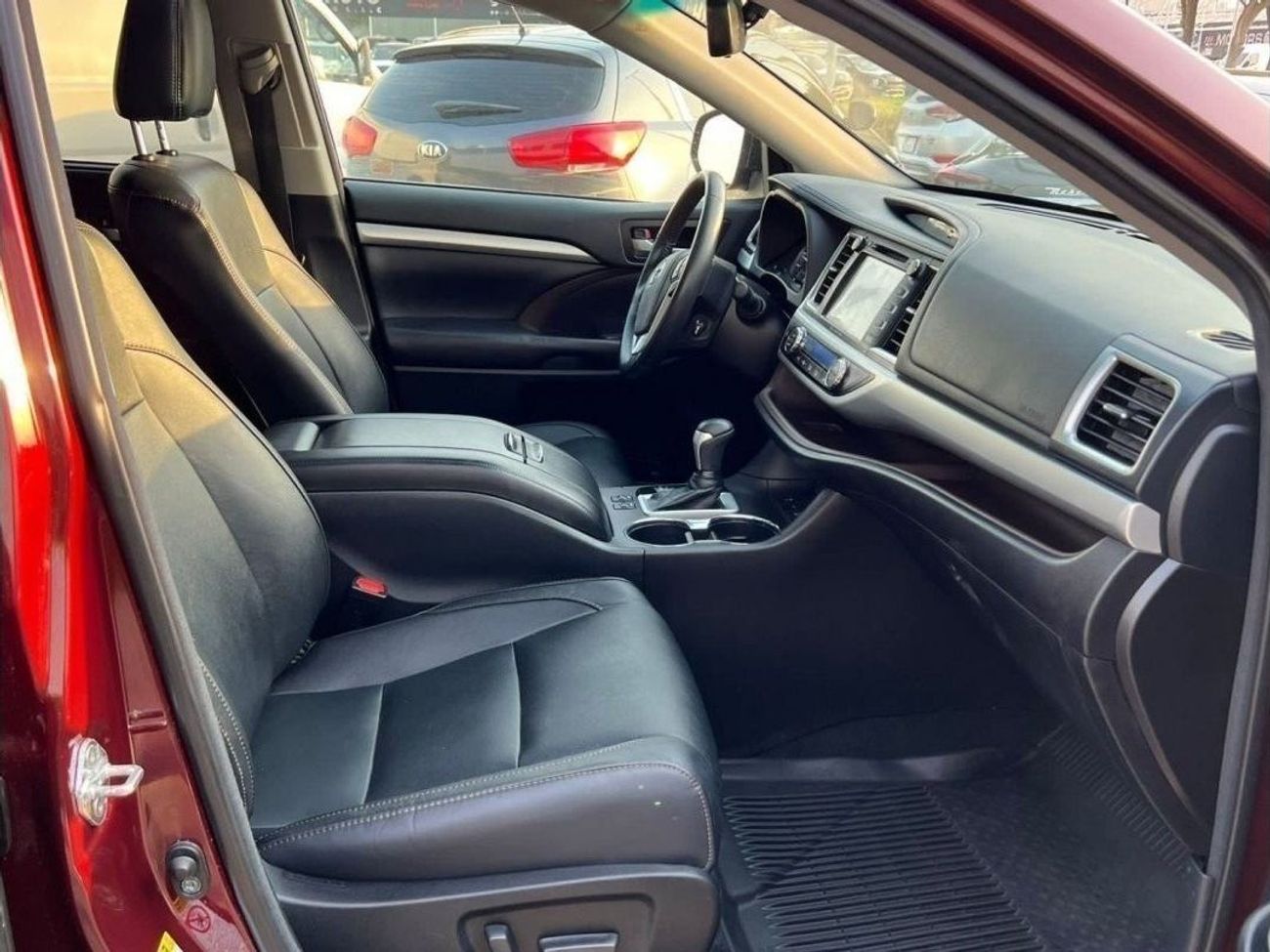 تويوتا هايلاندر 2018 XLE PUSH START ENGINE 4x4 USA IMPORTED - ONLY EXPORT