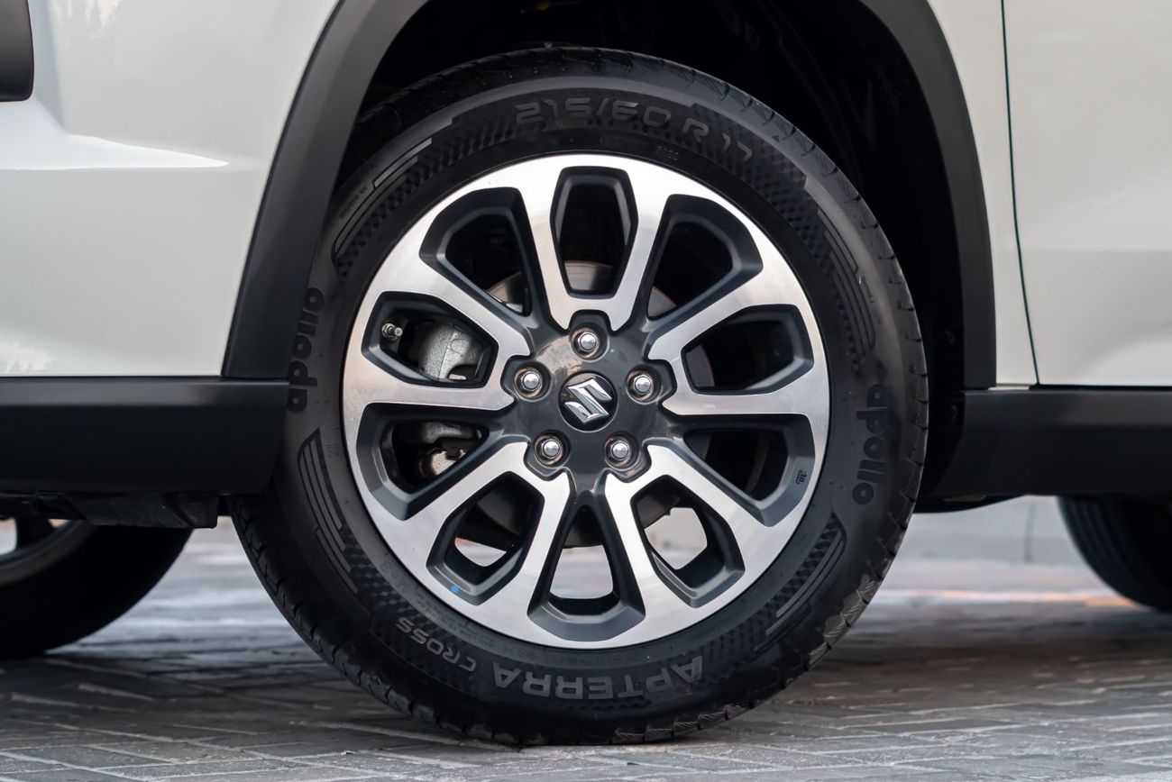 Suzuki Grand Vitara GLX - GCC - V4 HYBRID - LOW MIL