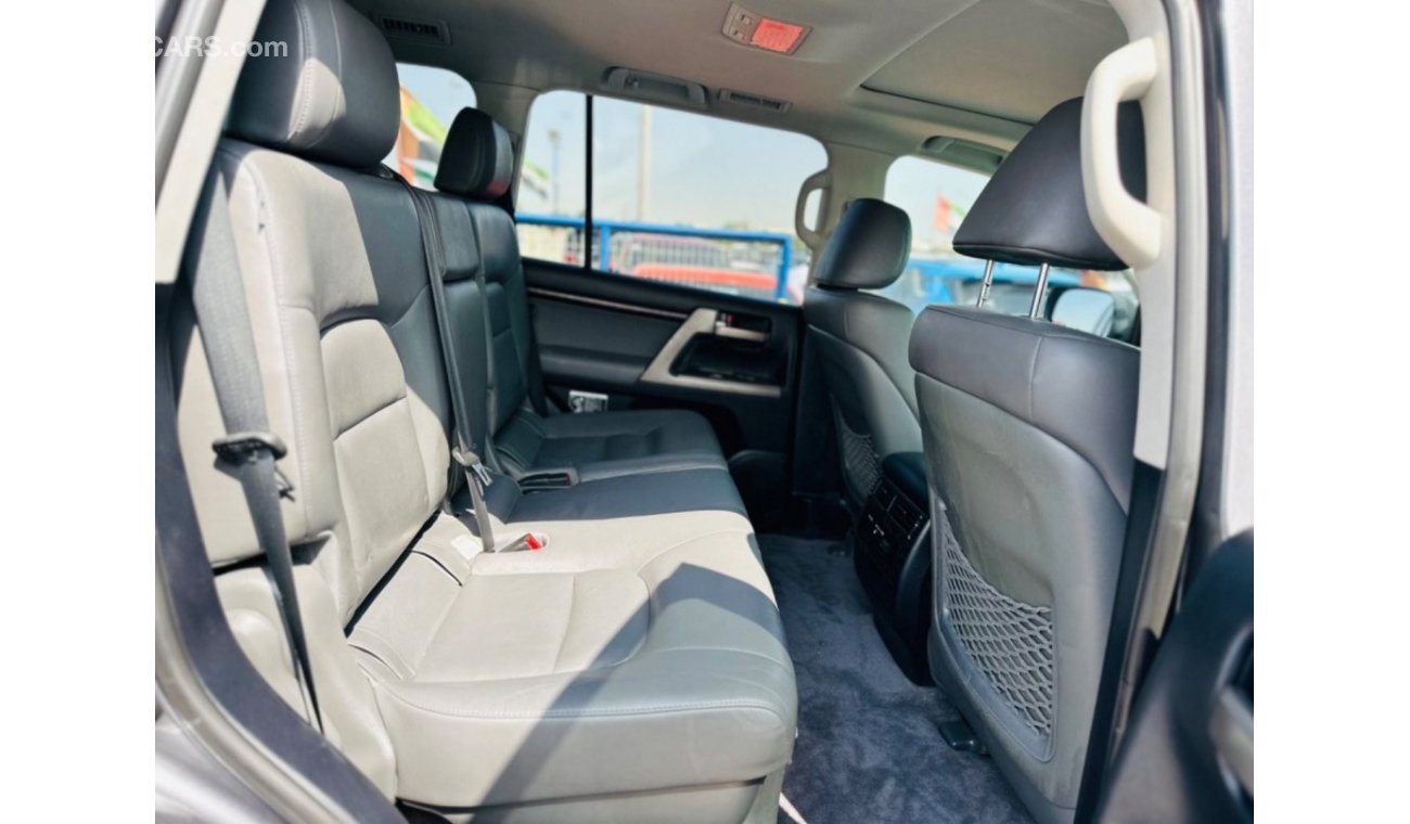 تويوتا لاند كروزر