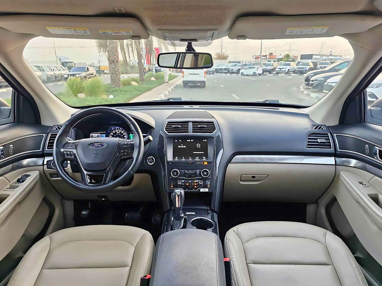 Ford Explorer XLT GCC / AWD /DUAL SUNROOF/ LEATHER ELECTRIC SEATS/NAVIGATION/ FSH/ORG KMS/ORG PAINT/1033 MONTHLY