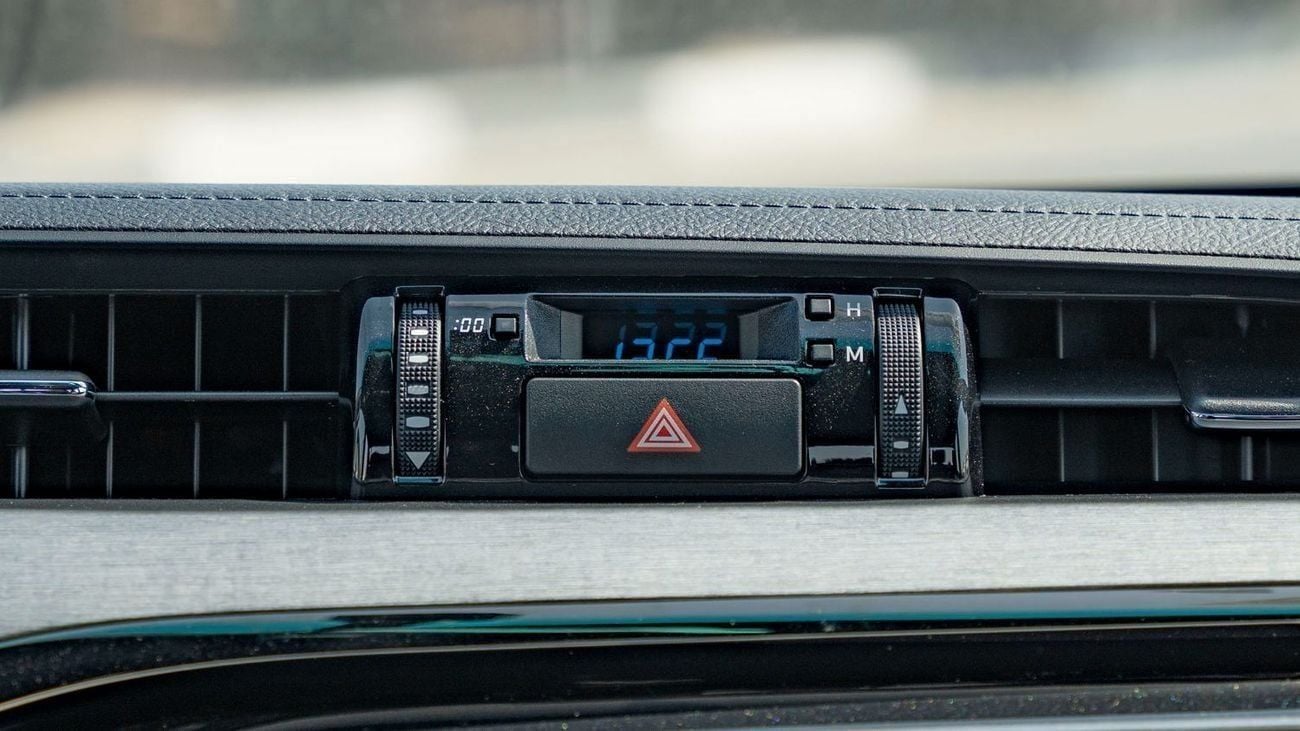 Toyota Hilux 2026 Toyota Hilux Adventure SR5 4.0L AT Petrol (White-Black)