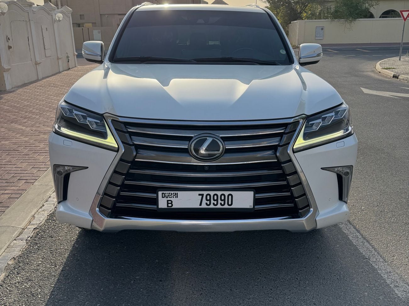 Lexus LX570