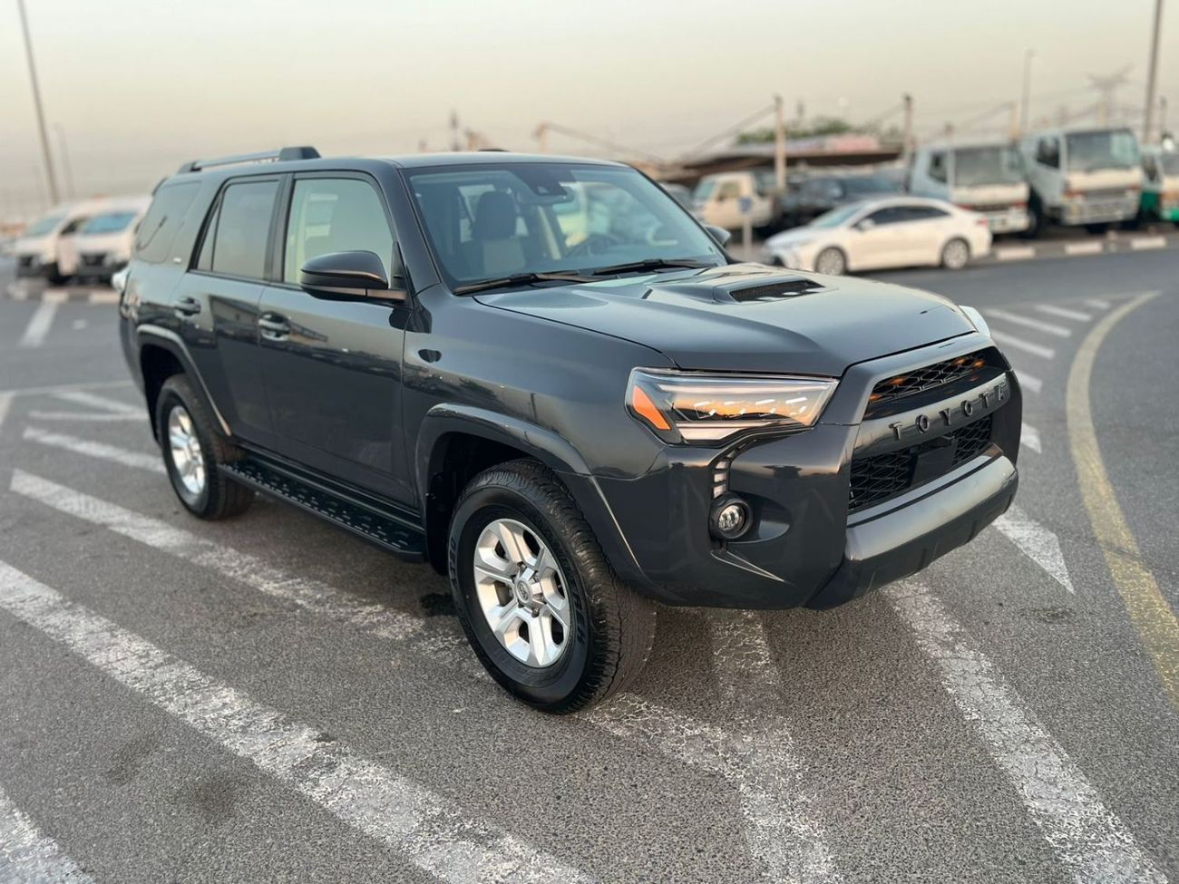 تويوتا Runner4 2024 TOYOTA 4Runner SR5 - Push Start - Electric Seats - Rear Camera - 4wheel 4X4 -