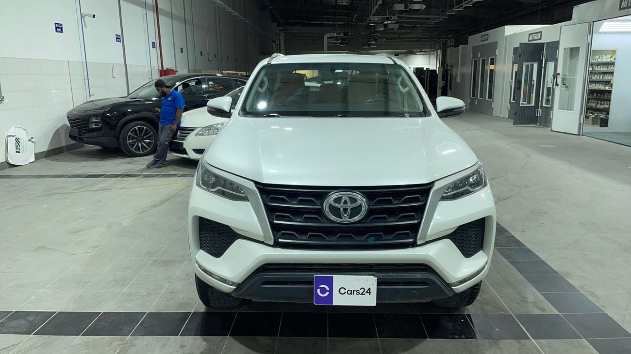 تويوتا فورتونر 2024 EXR | AED 1520/Month | 0 DP | 30 Day Return | Warranty | Service History