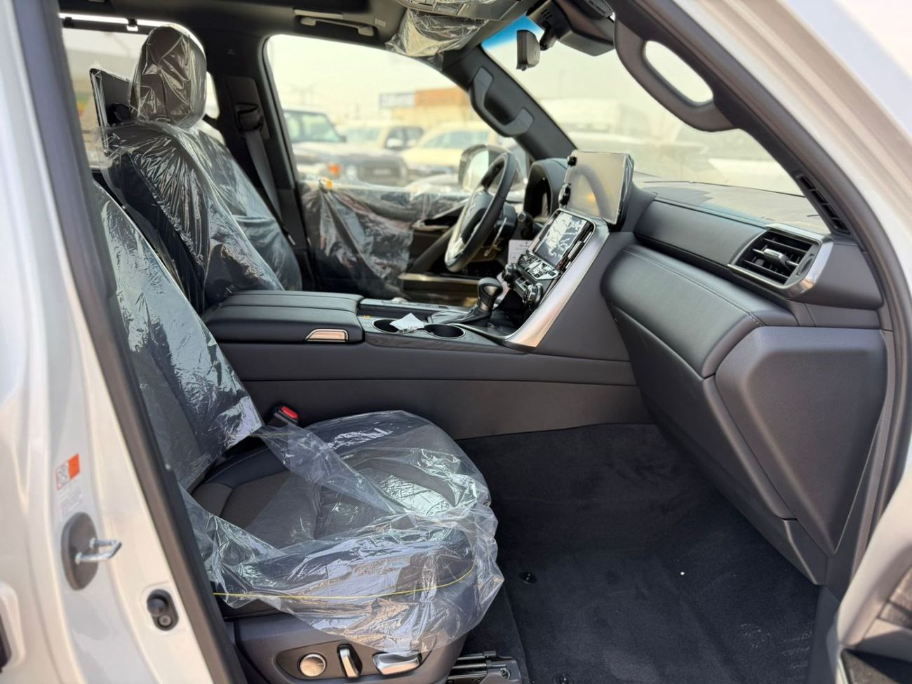 Lexus LX 600 LEXUS LX600 (VJA310) 3.5L SUV 4 WD 5Doors