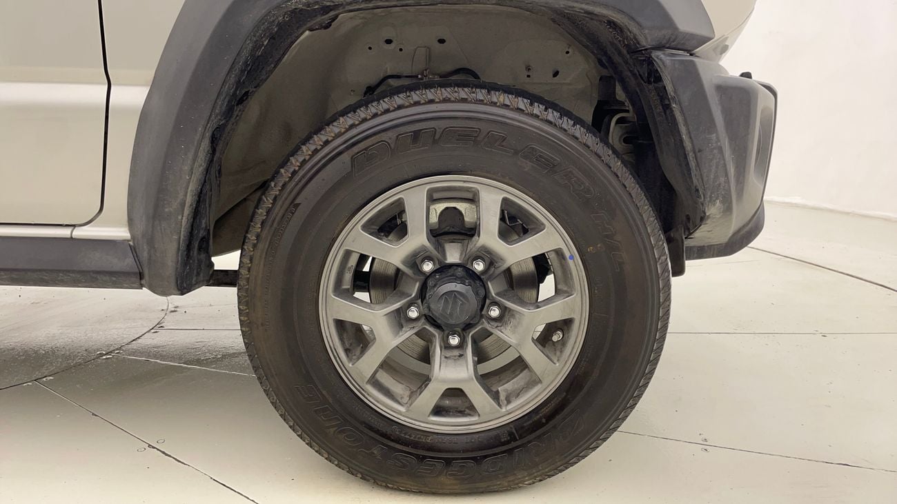 سوزوكي جيمني GLX 1.5 | بدون دفعة مقدمة | اختبار القيادة في المنزل