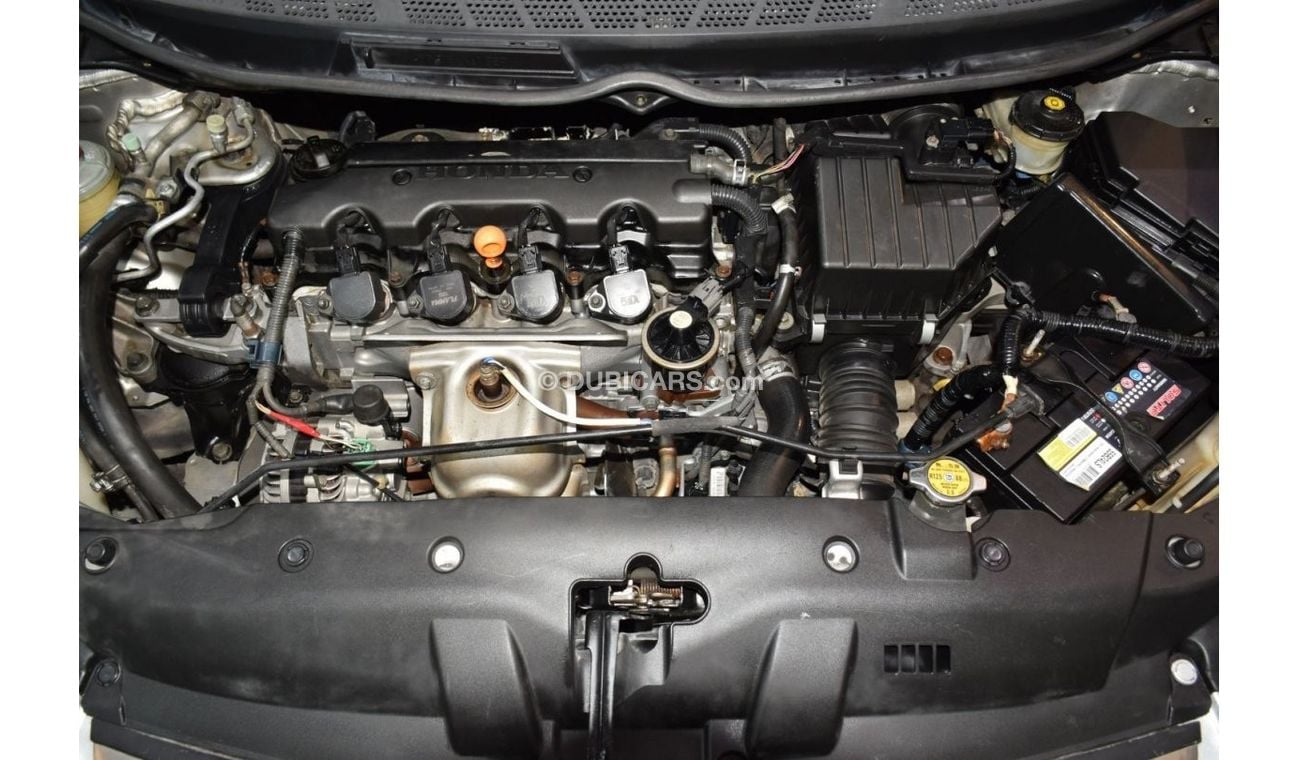 هوندا سيفيك EXCELLENT DEAL for our Honda Civic LXi 1.8 ( 2008 Model! ) in Silver Color! GCC Specs