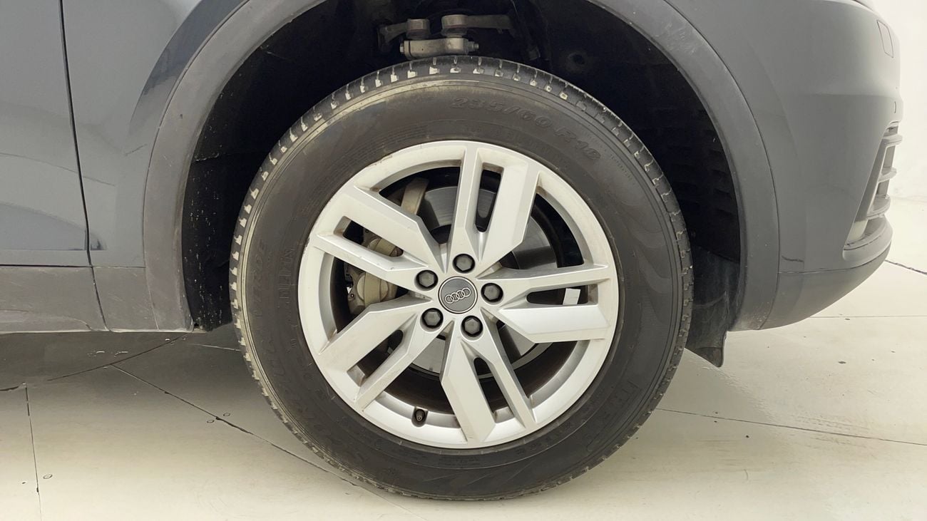 أودي Q5 45 TFSI QUATTRO BASIC 2 | بدون دفعة مقدمة | اختبار القيادة في المنزل