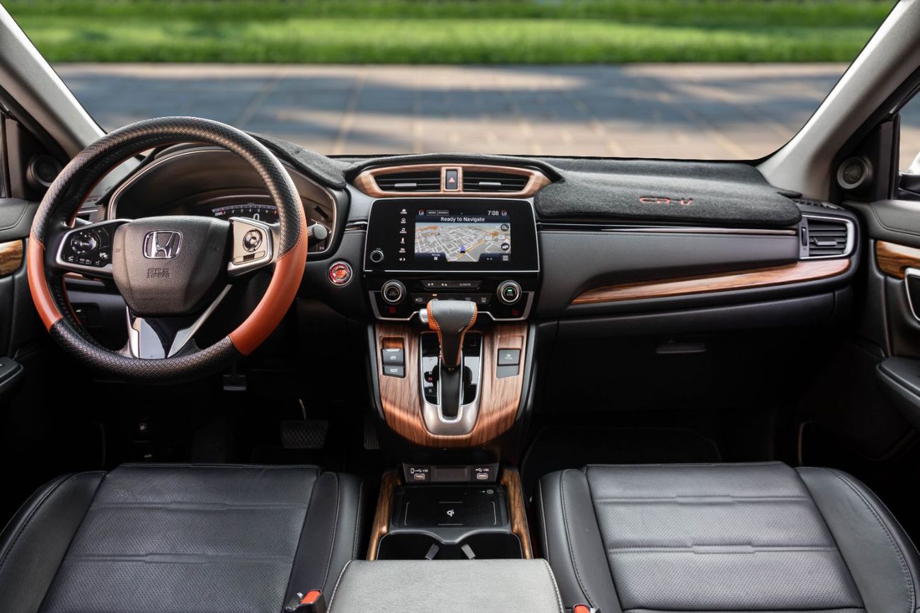 Honda CRV Touring | 1,762 P.M  | 0% Downpayment | Agency Warranty!