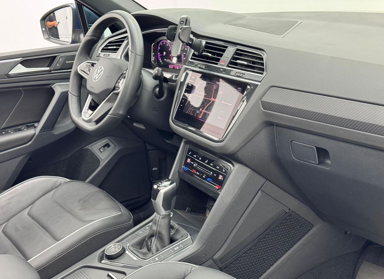 Volkswagen Tiguan R-Line 2.0L 2024 Volkswagen Tiguan R-Line, 2027 VW Warranty + Service Contract, Full VW Service Hist